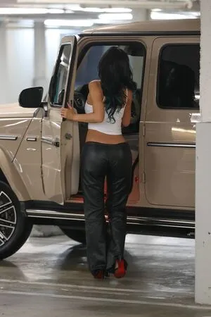 Kylie Jenner OnlyFans Leaked Free Thumbnail Picture - #LaBk3iqP7v