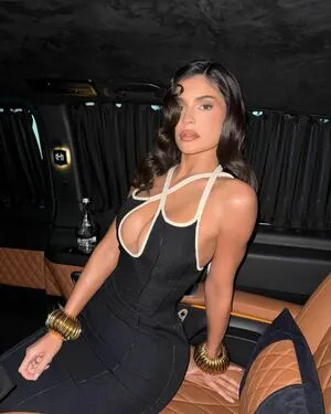 Kylie Jenner OnlyFans Leaked Free Thumbnail Picture - #MYatQbRnNq