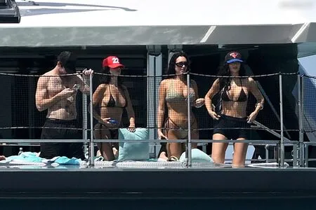 Kylie Jenner OnlyFans Leaked Free Thumbnail Picture - #MvpeKt2xK6