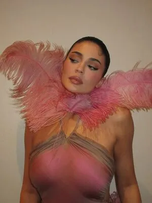 Kylie Jenner OnlyFans Leaked Free Thumbnail Picture - #OHZeikESSE