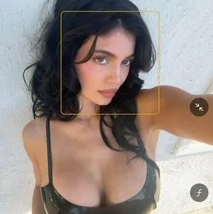 Kylie Jenner OnlyFans Leaked Free Thumbnail Picture - #P0rM5MxZNS