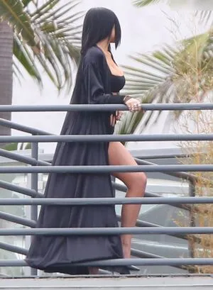 Kylie Jenner OnlyFans Leaked Free Thumbnail Picture - #PGDsuzpAos