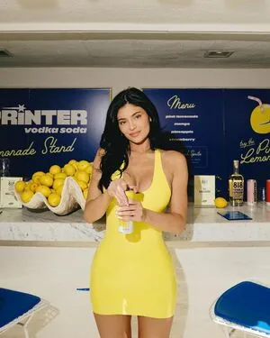 Kylie Jenner OnlyFans Leaked Free Thumbnail Picture - #PWJwtQrbrD