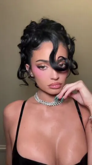 Kylie Jenner OnlyFans Leaked Free Thumbnail Picture - #Q0FSOMZJTi