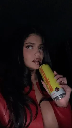 Kylie Jenner OnlyFans Leaked Free Thumbnail Picture - #Swjt9ksYdo