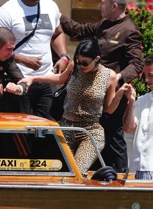 Kylie Jenner OnlyFans Leaked Free Thumbnail Picture - #TNoGkR80QL