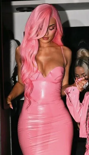 Kylie Jenner OnlyFans Leaked Free Thumbnail Picture - #U8Nq3tWlgw