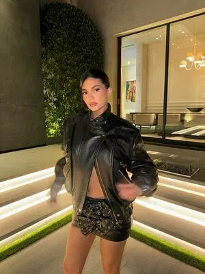 Kylie Jenner OnlyFans Leaked Free Thumbnail Picture - #WJjaSMV37p