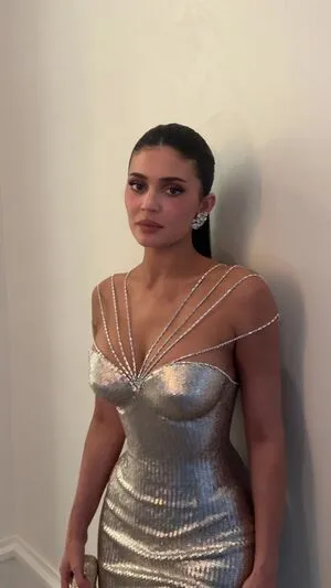 Kylie Jenner OnlyFans Leaked Free Thumbnail Picture - #Y3ohYjxPhd