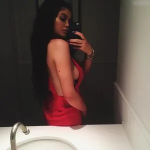 Kylie Jenner OnlyFans Leaked Free Thumbnail Picture - #a8U9Gj3Flo