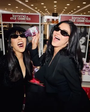 Kylie Jenner OnlyFans Leaked Free Thumbnail Picture - #aj7SlFhR6d