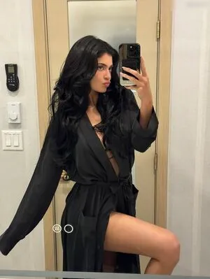 Kylie Jenner OnlyFans Leaked Free Thumbnail Picture - #b4qVLPRZig