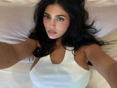Kylie Jenner OnlyFans Leaked Free Thumbnail Picture - #eyzNXPxDi5