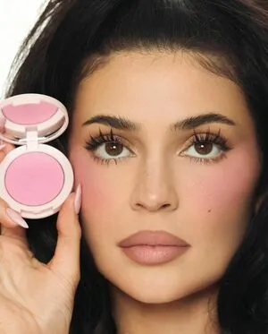 Kylie Jenner OnlyFans Leaked Free Thumbnail Picture - #gOK5sMz9IR