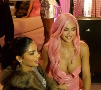 Kylie Jenner OnlyFans Leaked Free Thumbnail Picture - #oD6ray2xbJ