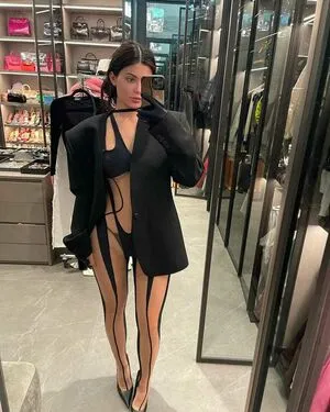 Kylie Jenner OnlyFans Leaked Free Thumbnail Picture - #oLfp5JN3A3