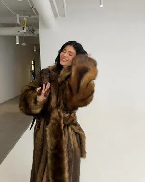 Kylie Jenner OnlyFans Leaked Free Thumbnail Picture - #rYzJYHj9M7