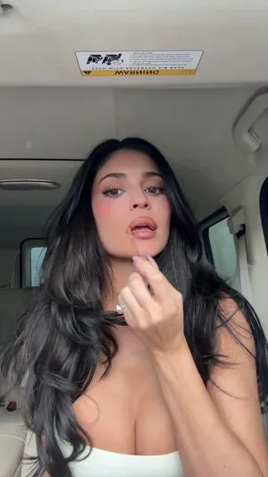 Kylie Jenner OnlyFans Leaked Free Thumbnail Picture - #rzVZkaGjHS