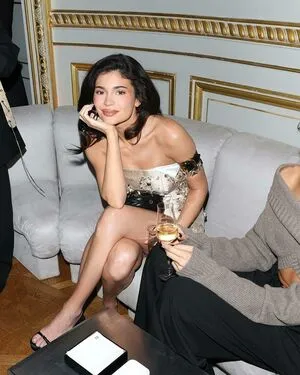 Kylie Jenner OnlyFans Leaked Free Thumbnail Picture - #sEfrrx5K7x