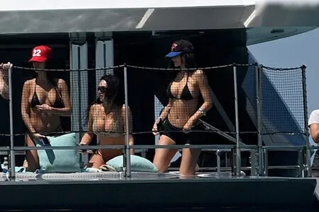 Kylie Jenner OnlyFans Leaked Free Thumbnail Picture - #t83qJnIuiS