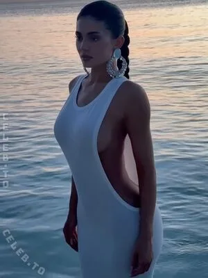 Kylie Jenner OnlyFans Leaked Free Thumbnail Picture - #tMffoTPkYl