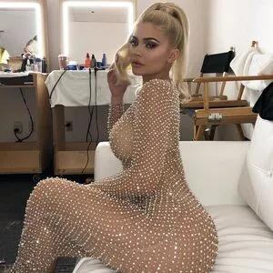 Kylie Jenner OnlyFans Leaked Free Thumbnail Picture - #vHuXwAAvp6