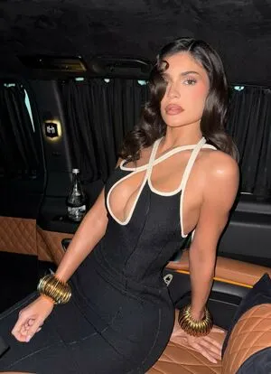 Kylie Jenner OnlyFans Leaked Free Thumbnail Picture - #vQxjMIYnDM
