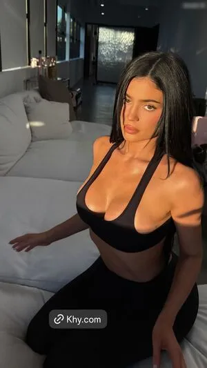 Kylie Jenner OnlyFans Leaked Free Thumbnail Picture - #wQTLS30pyV