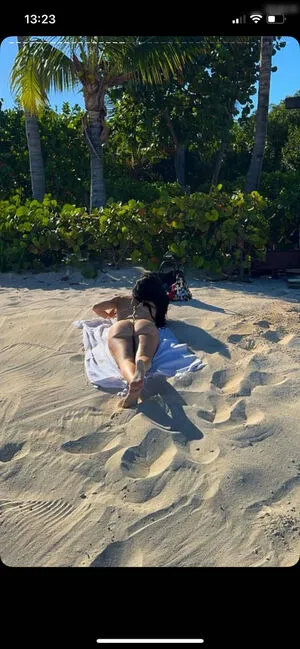 Kylie Jenner OnlyFans Leaked Free Thumbnail Picture - #x3pwtvtC99