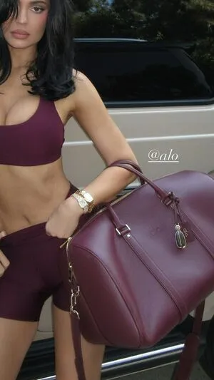 Kylie Jenner OnlyFans Leaked Free Thumbnail Picture - #yg1Y5zDD9c