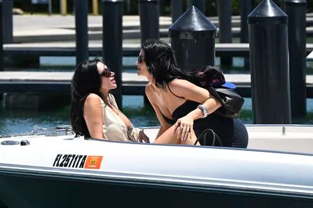 Kylie Jenner OnlyFans Leaked Free Thumbnail Picture - #zyVE1Hk55v