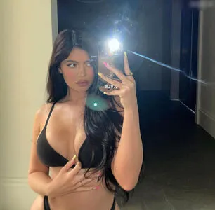 Kylie Jenner OnlyFans Leaked Free Thumbnail Picture - #BFrStZdgzx