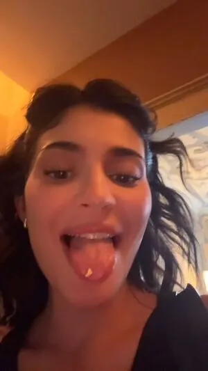 Kylie Jenner OnlyFans Leaked Free Thumbnail Picture - #DVpWSfJv36