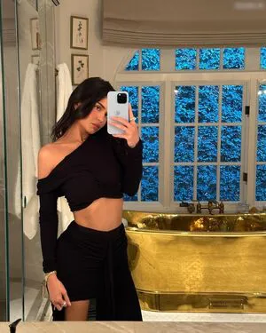 Kylie Jenner OnlyFans Leaked Free Thumbnail Picture - #PUEdukpzeu