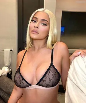 Kylie Jenner OnlyFans Leaked Free Thumbnail Picture - #SJBQufEs0L