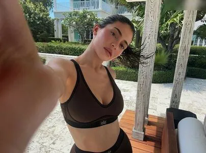 Kylie Jenner OnlyFans Leaked Free Thumbnail Picture - #bpdoj23fsl