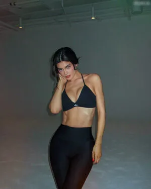 Kylie Jenner OnlyFans Leaked Free Thumbnail Picture - #fC9i8NlCun