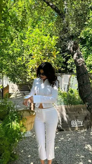 Kylie Jenner OnlyFans Leaked Free Thumbnail Picture - #s0Z9dbZNX5