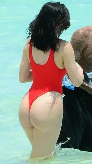 Kylie Jenner OnlyFans Leaked Free Thumbnail Picture - #uANZErBNbl