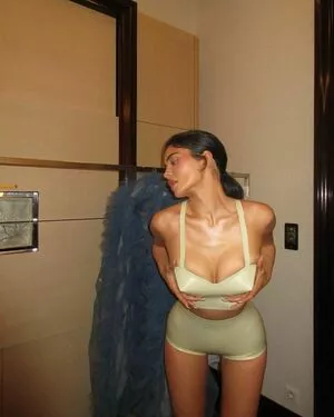 Kylie Jenner OnlyFans Leaked Free Thumbnail Picture - #wCkj59UFOP
