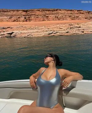 Kylie Jenner OnlyFans Leaked Free Thumbnail Picture - #yYz0qM9yER