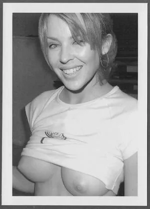 Kylie Minogue OnlyFans Leaked Free Thumbnail Picture - #IIuwMm3xpz