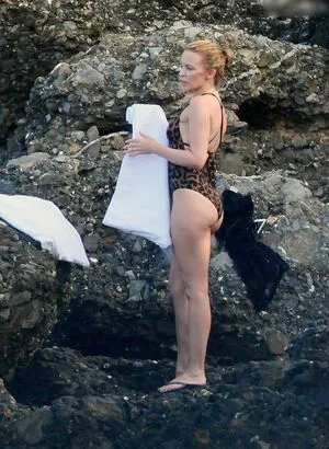 Kylie Minogue OnlyFans Leaked Free Thumbnail Picture - #dZ588SCmhN