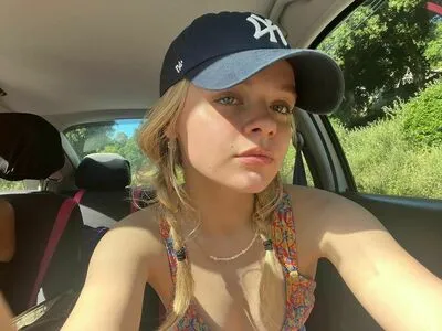 Kylie Rogers OnlyFans Leaked Free Thumbnail Picture - #34GnsrX8dI