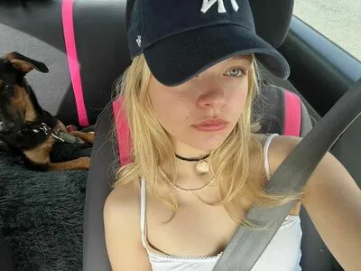 Kylie Rogers OnlyFans Leaked Free Thumbnail Picture - #8ekFYu79Ps