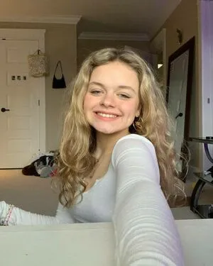 Kylie Rogers OnlyFans Leaked Free Thumbnail Picture - #ErADIh6GCr