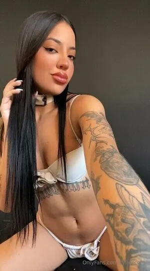 Kylieecole OnlyFans Leaked Free Thumbnail Picture - #Q9XIfom1JL