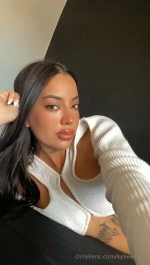 Kylieecole OnlyFans Leaked Free Thumbnail Picture - #slP56l9K19