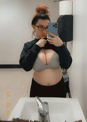 Kylieefans OnlyFans Leaked Free Thumbnail Picture - #UE5IIjirAe