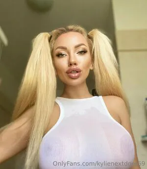 Kylienextdoor69 OnlyFans Leaked Free Thumbnail Picture - #59FaRI4KVz